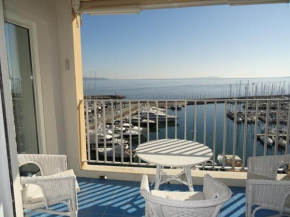 Appartement T2 + cabine climatisé, proche plage et commerces, Hyères Port - FR-1-335-172